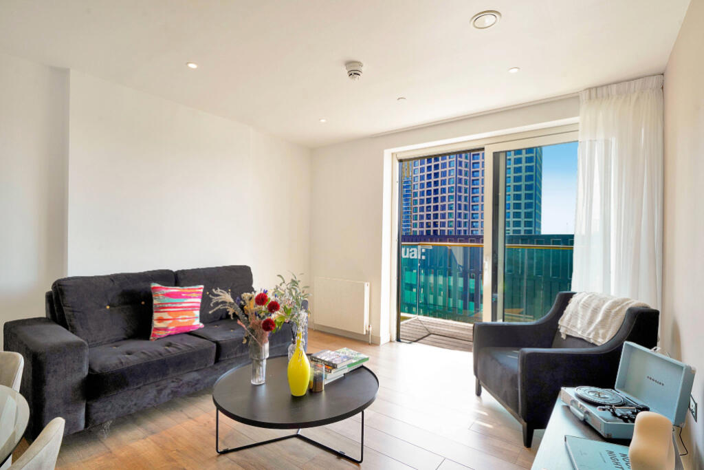 Main image of property: Raglan House