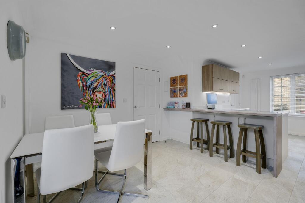 Brownset Drive, Kingsmead, Milton Keynes, MK4 photo 5