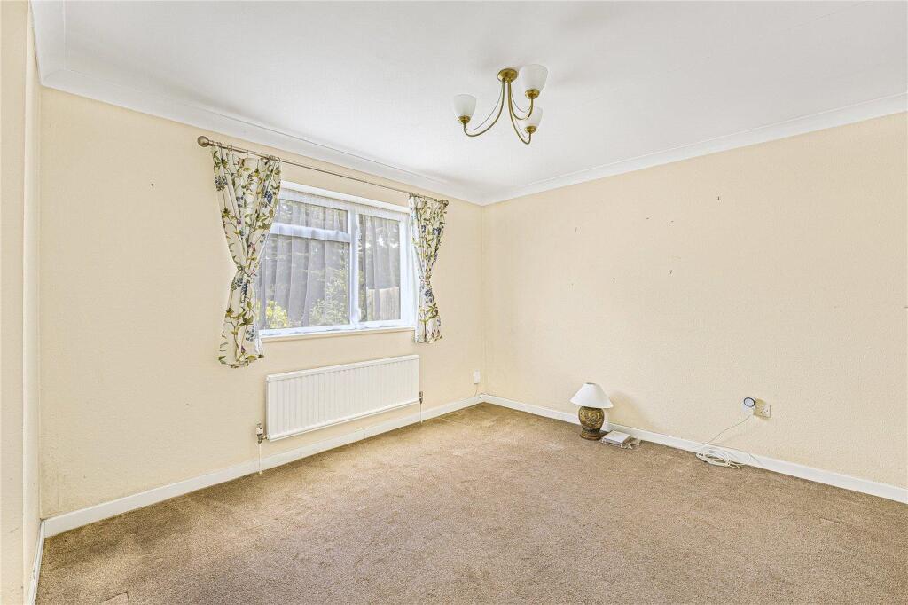 House in Bromley - View 5