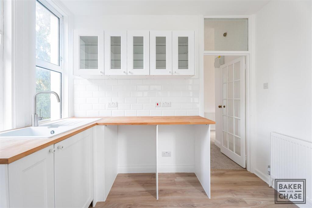 Apartment in London - More