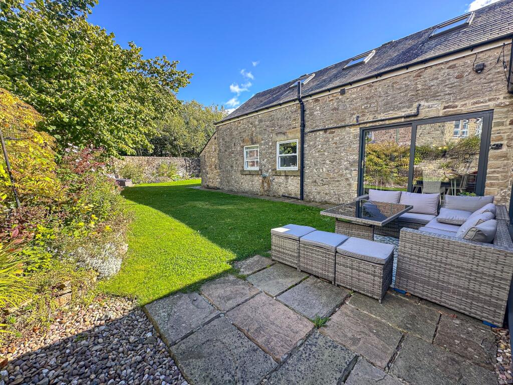 West Farm Court, Manor Road, Medomsley, Consett photo 2