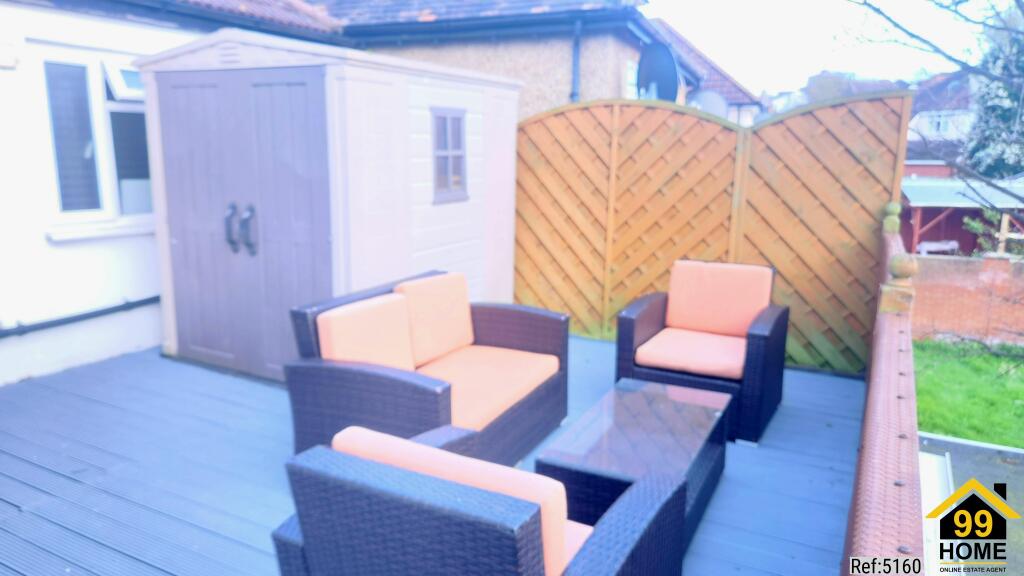 Studio flat for rent