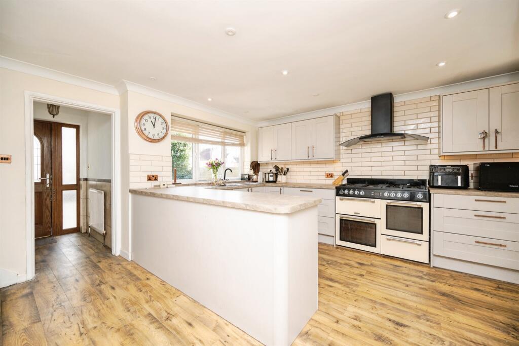 House in Dudley, West Midlands - View 3