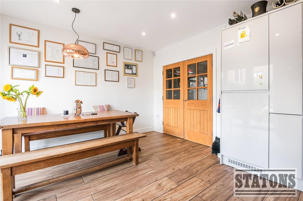 House in Hatfield, Hawkshead Farm, North Mymms - View 5