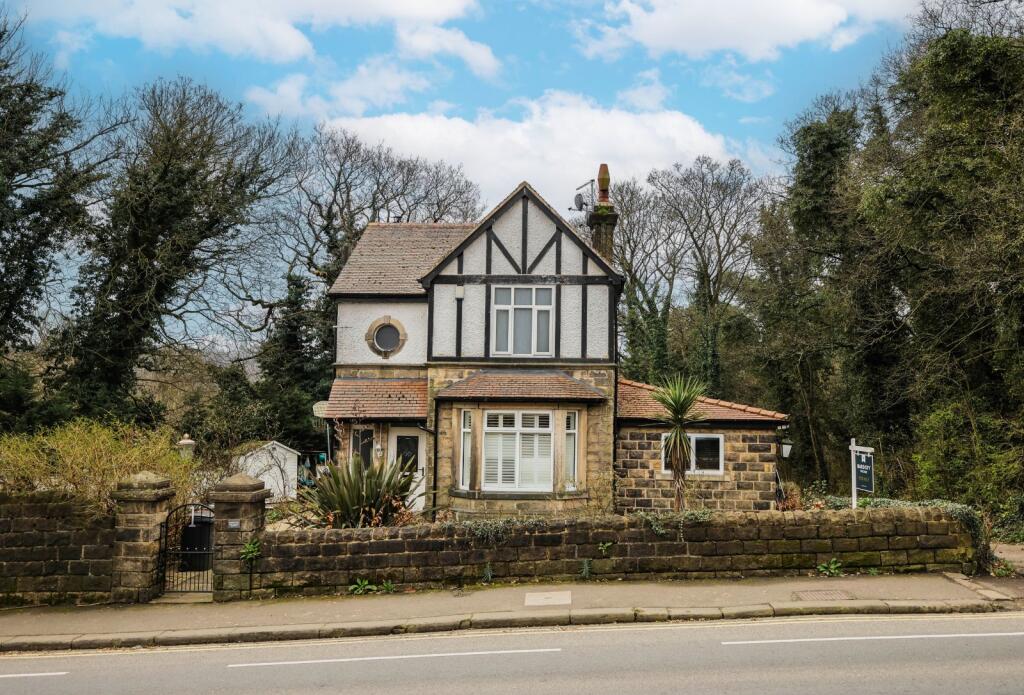 Main image of property: New Road Side, Horsforth, Leeds, West Yorkshire, LS18