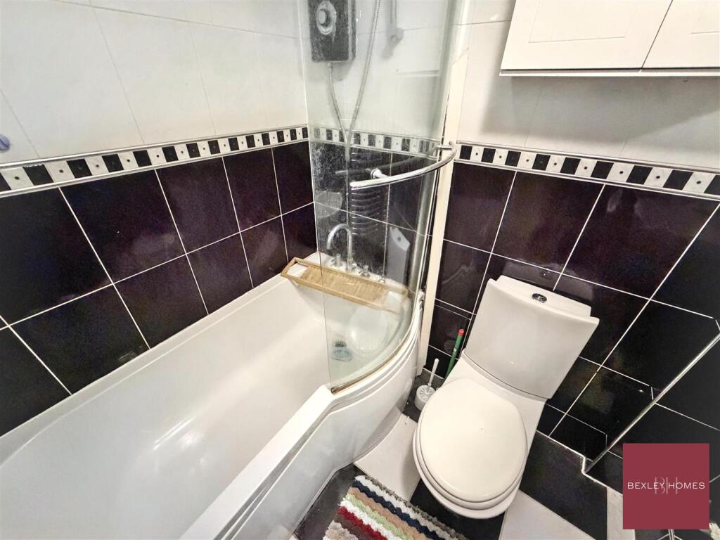 House in Dartford - View 5