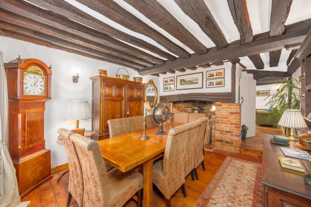 House in Wokingham - View 2