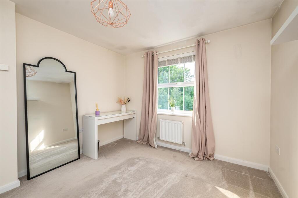 Apartment in Telford - View 5