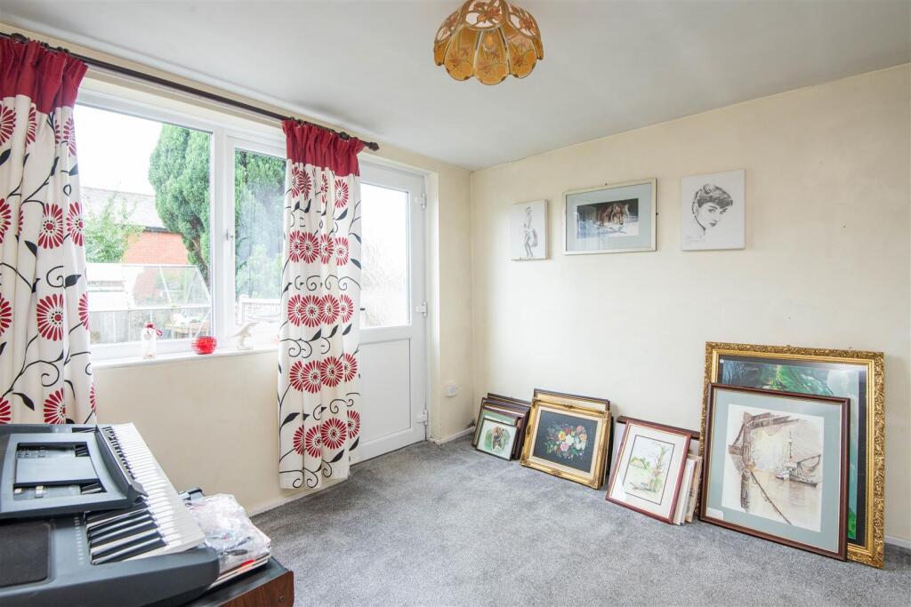 House in Preston - View 4