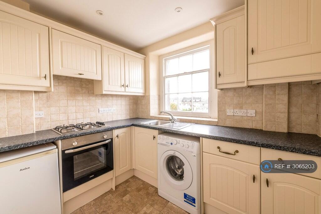 Apartment in Bristol, Clifton Village, Hotwells - View 5
