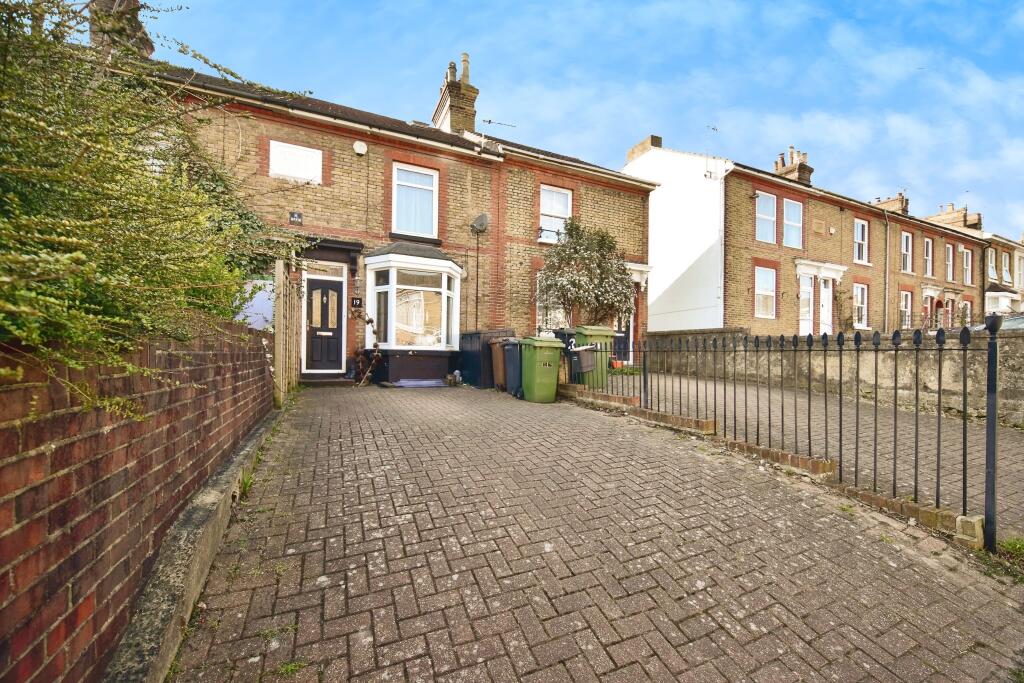 4-bed terraced on Bower Street, Maidstone, Kent, ME16, £350,000