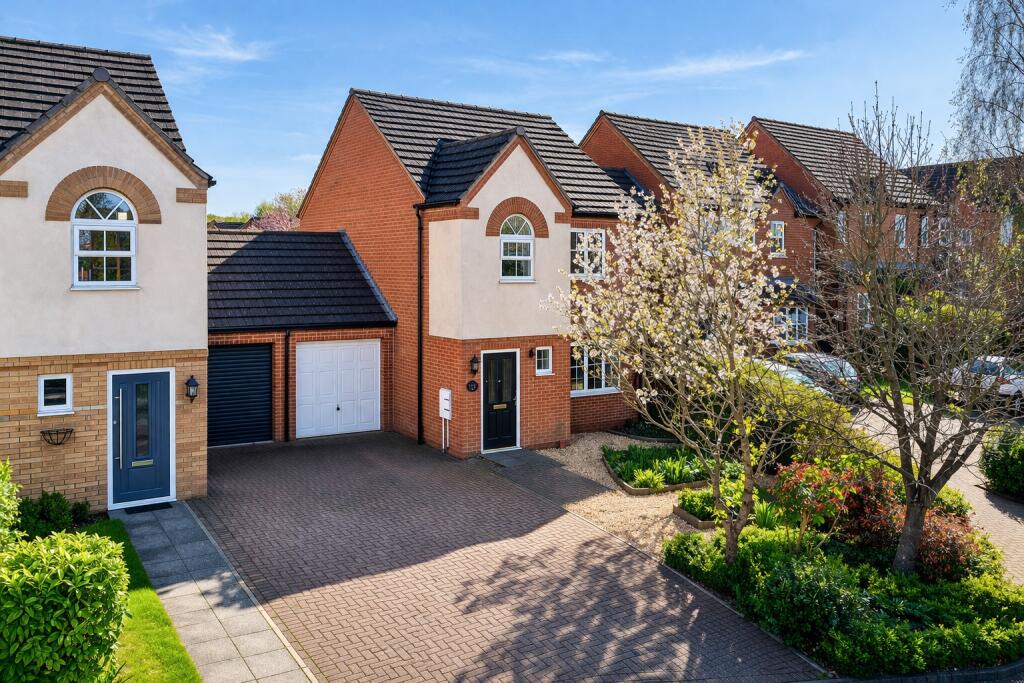 Main image of property: Heron Way Royston