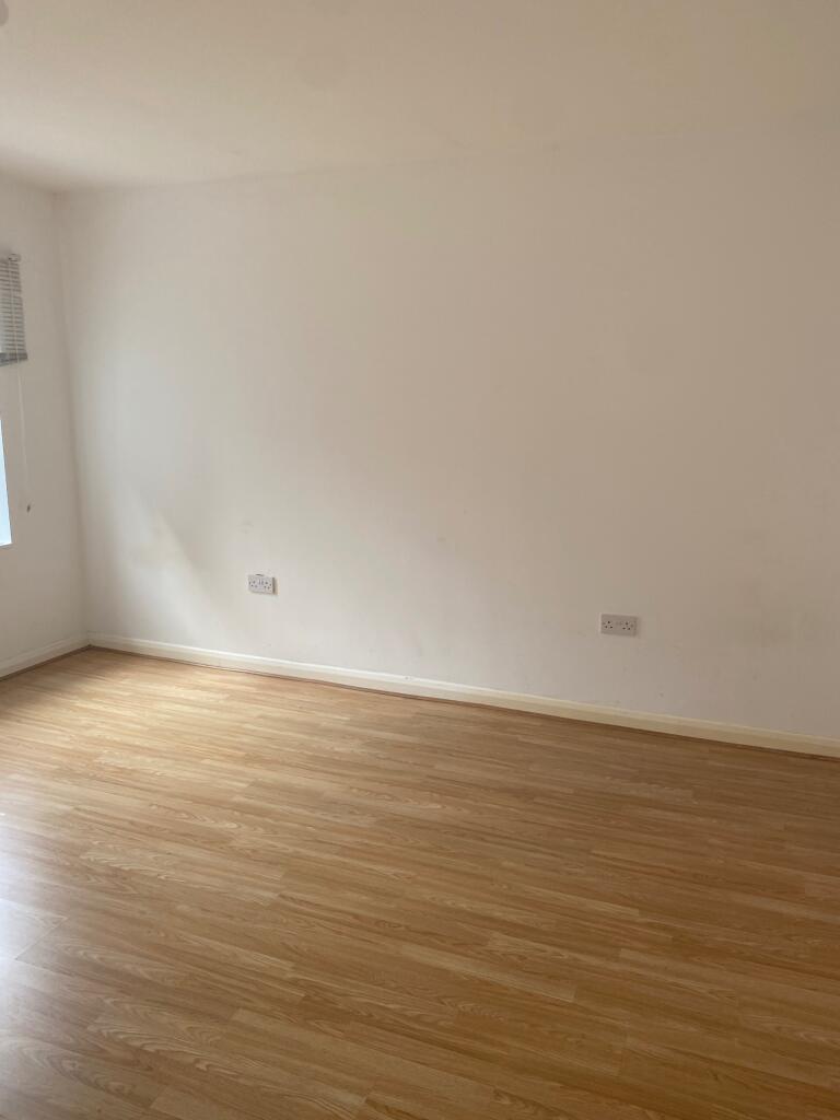 Apartment in Eastbourne, Seaside, Roselands - More