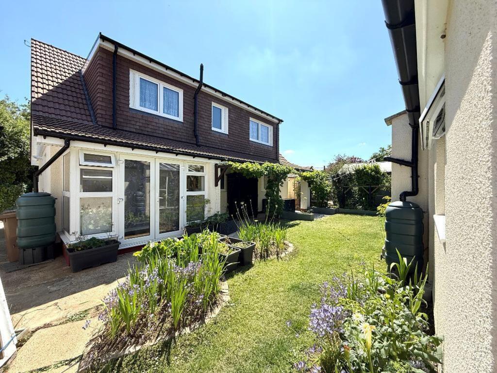 Locarno Avenue, Luton, LU4 photo 4