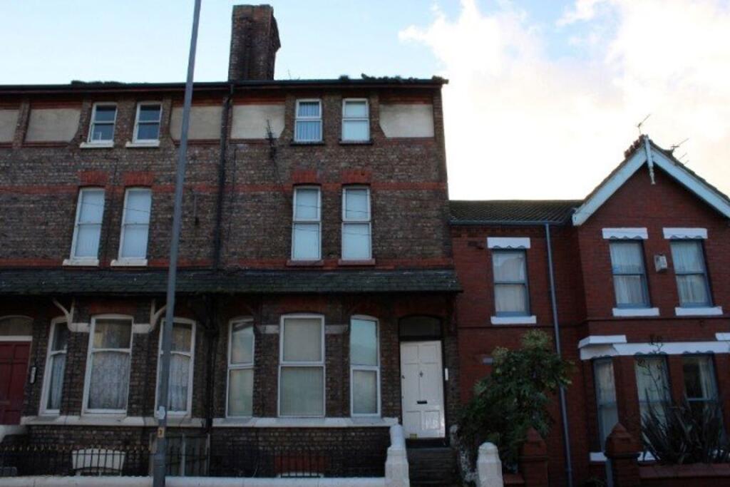 Main image of property: Oxford Road, Liverpool