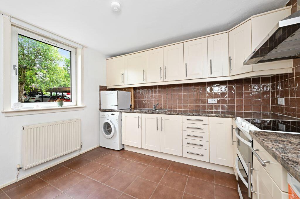 Apartment in Edinburgh - View 5