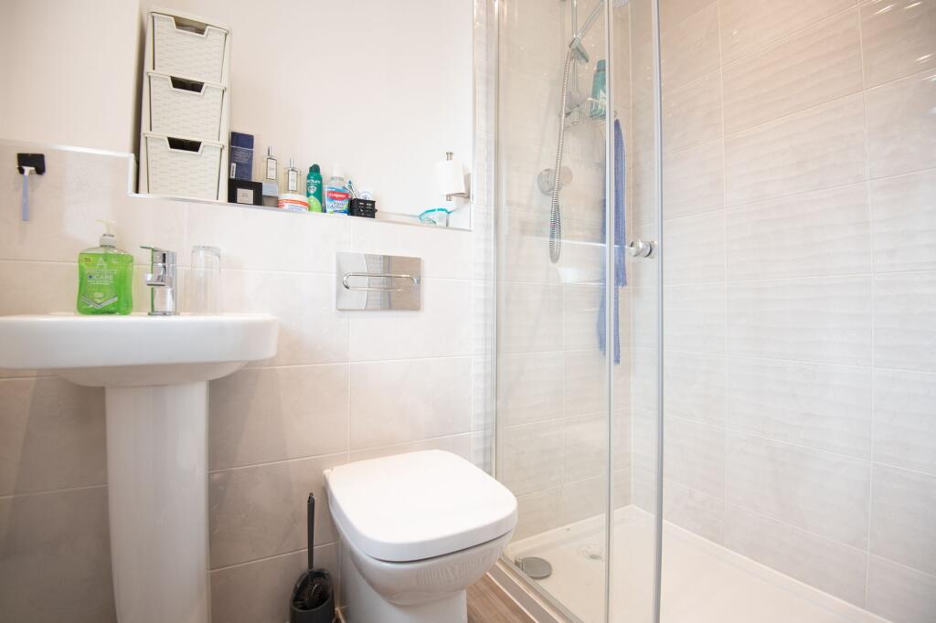 Haystack Close, Wellingborough, NN8 - More