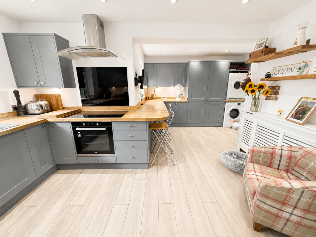 House in Bromsgrove, Wythall - View 5