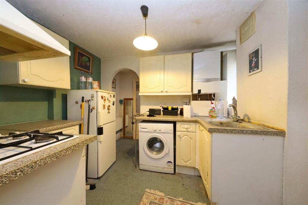 Apartment in Brighton, Kemptown - More