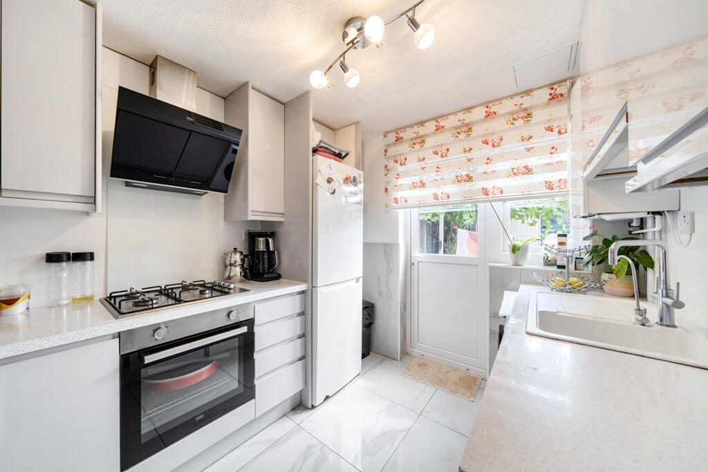 House in London - View 5