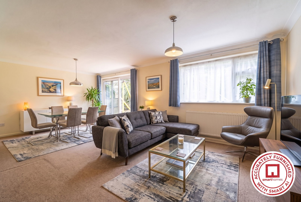 Apartment in Solihull, West Midlands - View 4