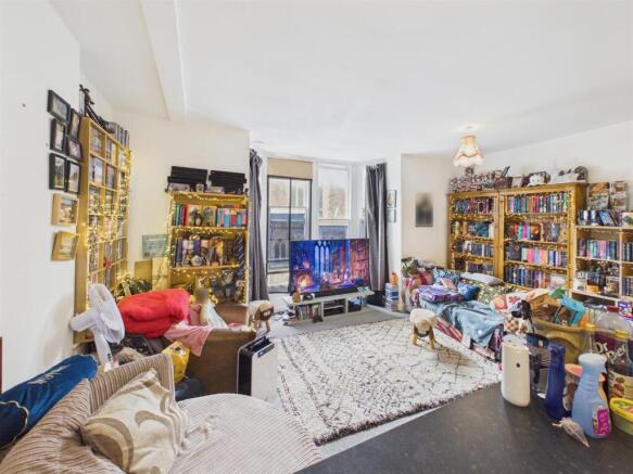 Sunny Bay Open Plan Living Space
