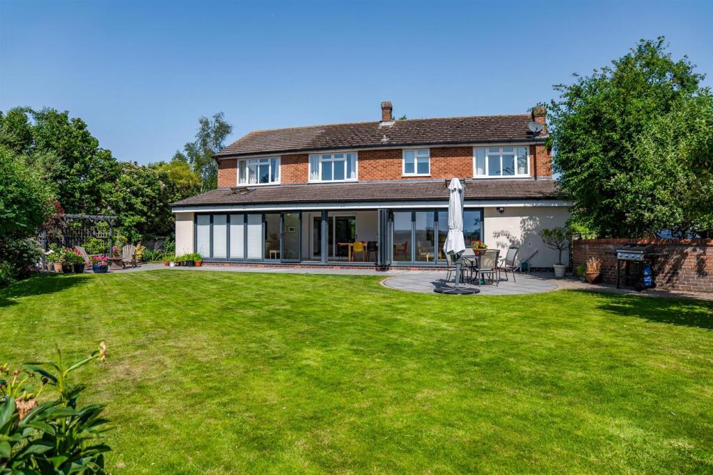 House in Rushcliffe, Bingham - View 4