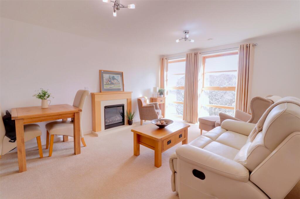 38, Lantern Court, Hillsborough Road, Ilfracombe, Devon, EX34 photo 2