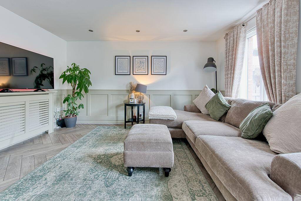 Burnbrae Place, Bonnyrigg photo 2