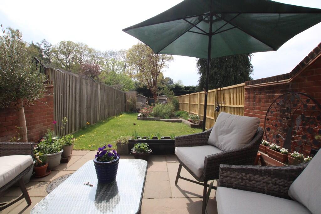 Tilford Road, Hindhead, Surrey, GU26 photo 3
