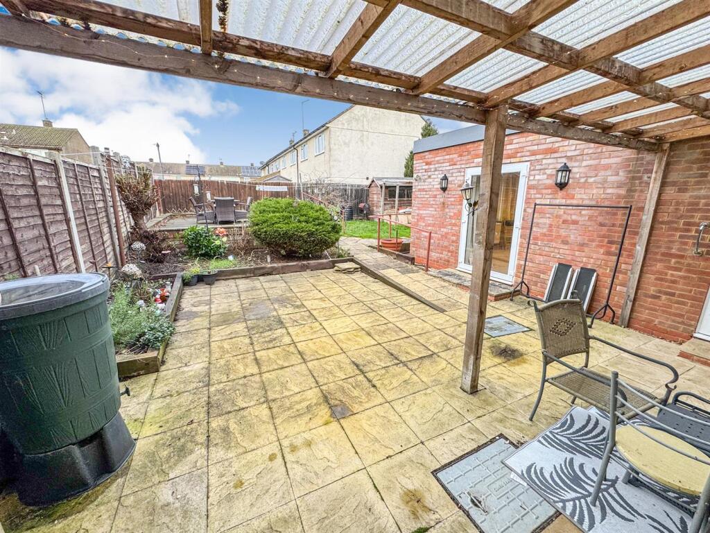 Croyde Avenue, Corby photo 4