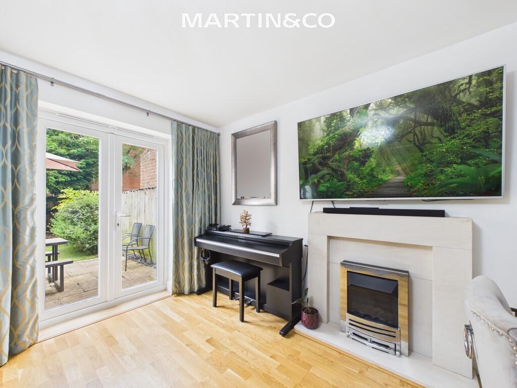 House in Sunbury-on-Thames, Kempton Park - View 4