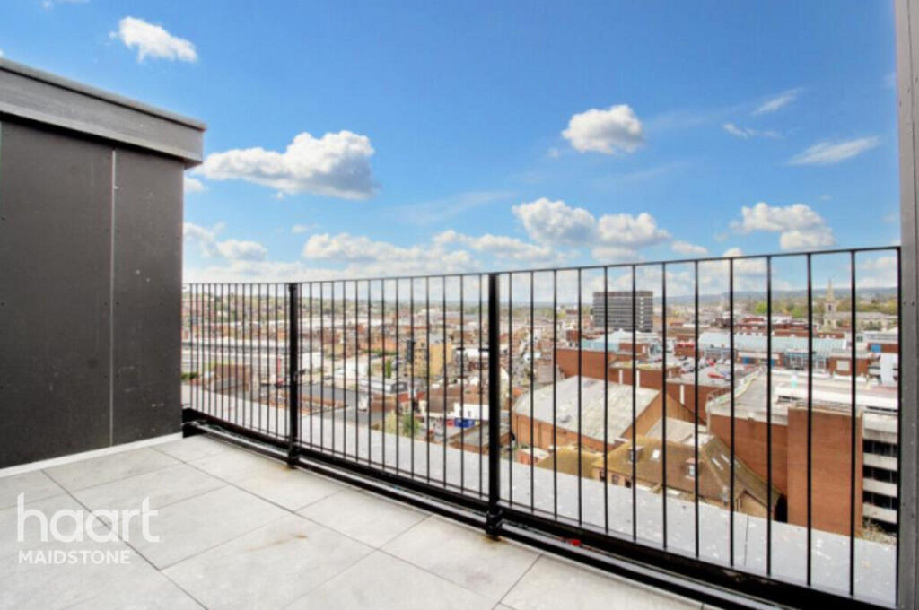 Apartment in Rochester - View 5