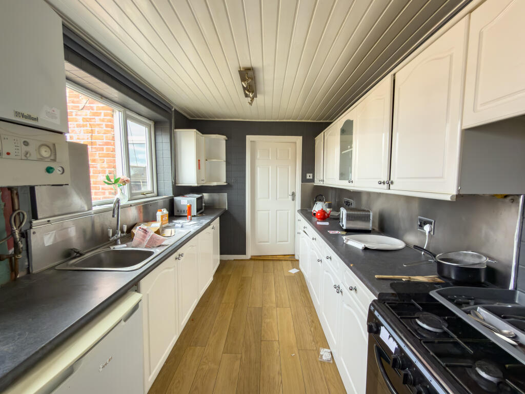Apartment in South Tyneside, North East - View 4