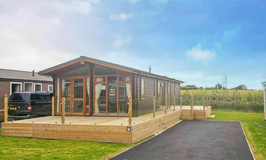 2-bed caravan on Meadows Retreat Lodge Park, Cockermouth, Cumberland, CA13 0FF, £59,950