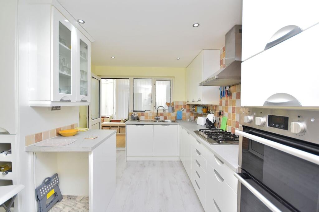House in Northampton, Wootton - More