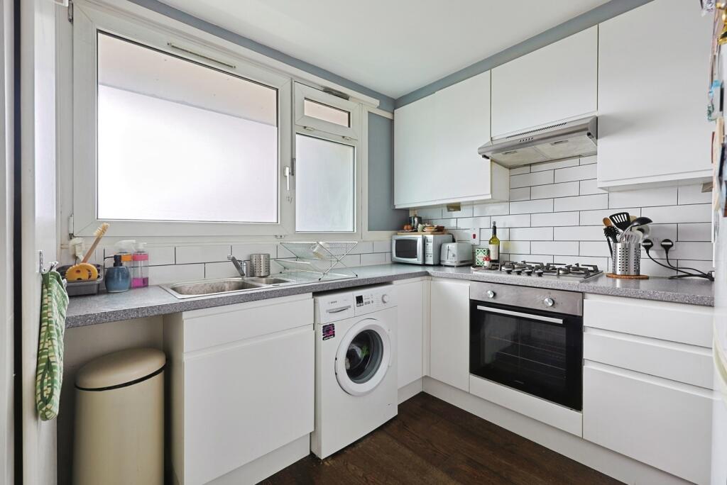 Apartment in London - View 5