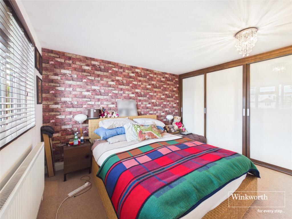 House in Harrow - More