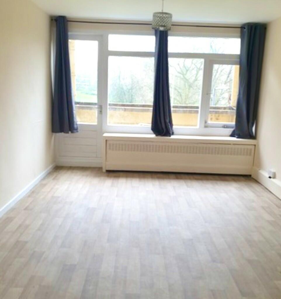 Highcliffe Drive, London, SW15 photo 4