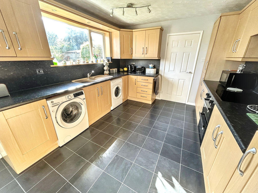 Pintail Drive, Bradwell photo 4