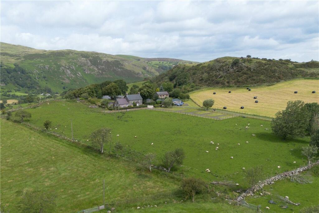Sarnau, Bala, Gwynedd, Wales, LL23 photo 2