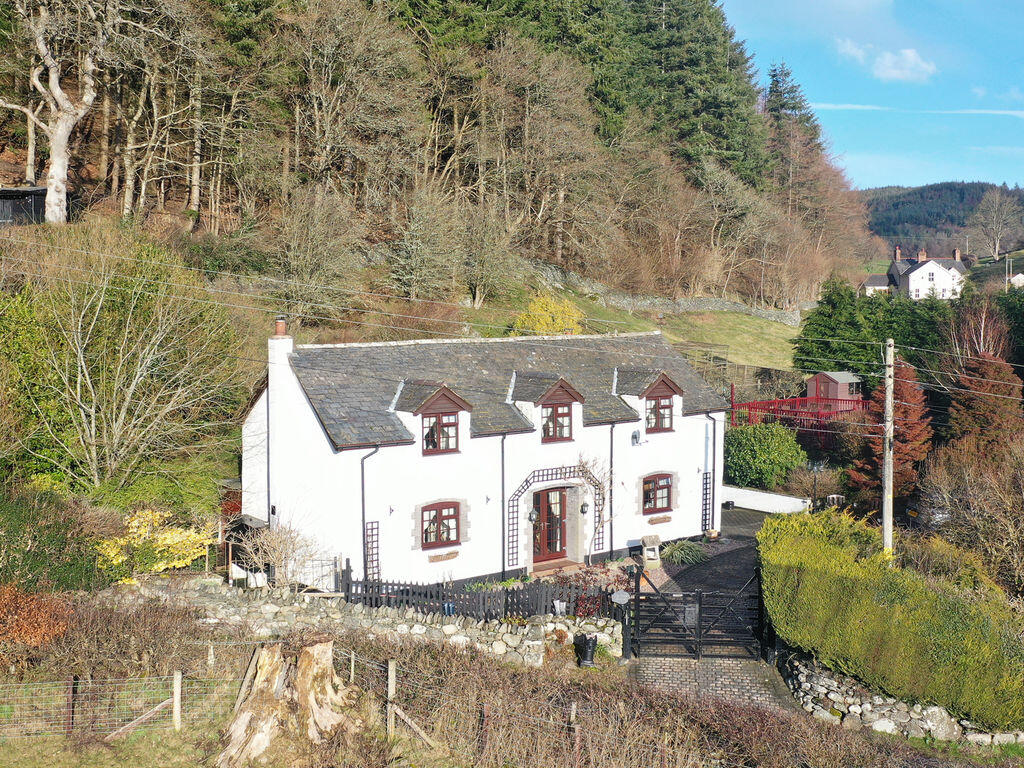 Main image of property: Maerdy, Corwen