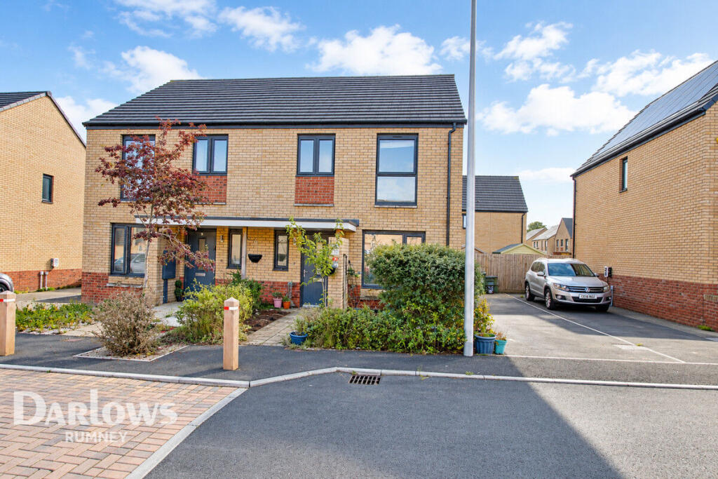 3-bed semi-detached on Rhodfa'r Ysgol, Cardiff, £300,000