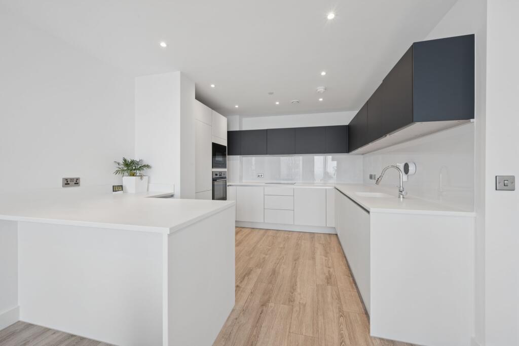 Main image of property: Manchester, M15