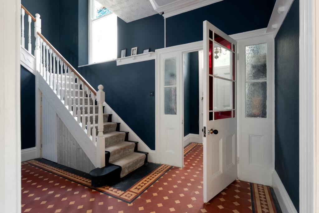 House in Torquay, Torbay - View 4