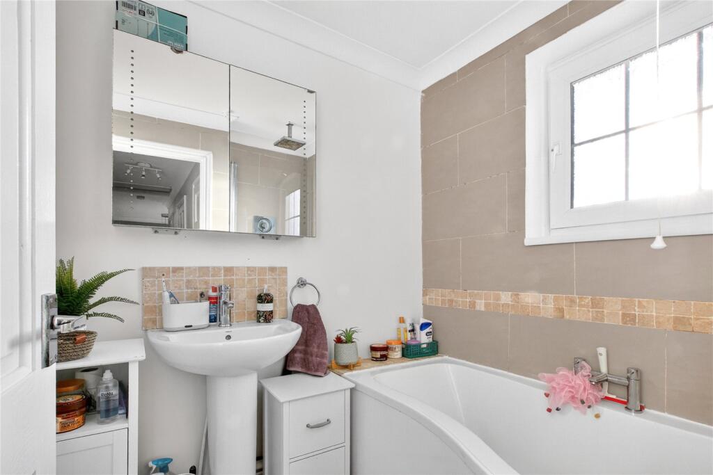 Ashbourne, Bracknell, Berkshire, RG12 - View 6