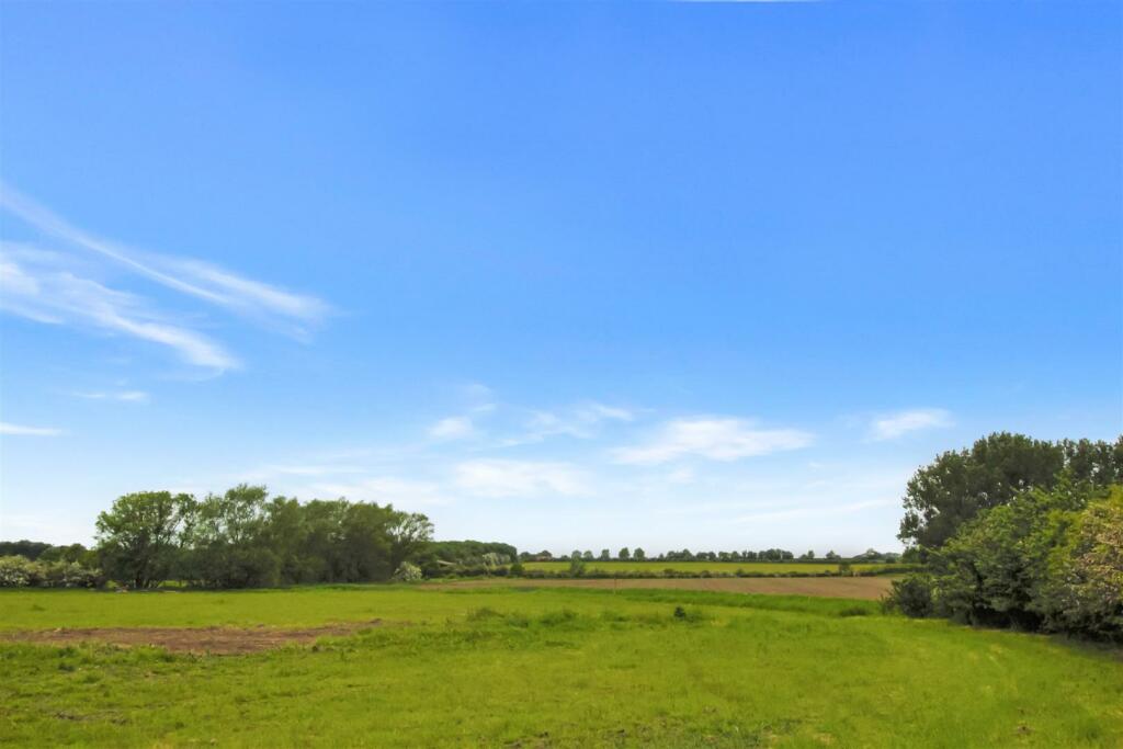 Gallamore Lane, Middle Rasen - View 5