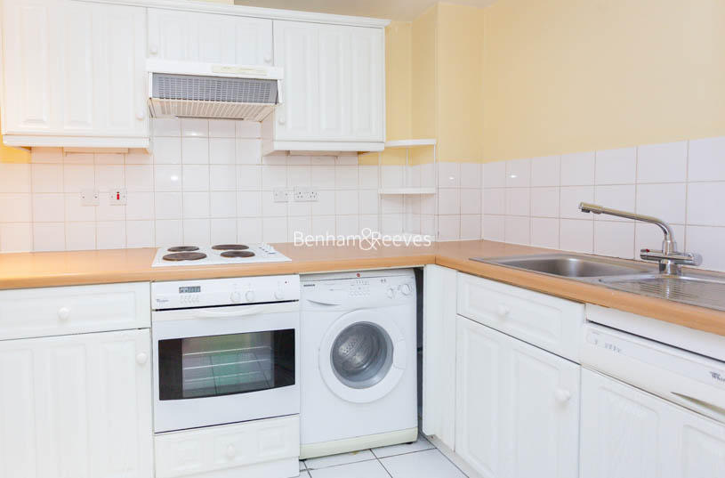 Main image of property: Garford Street, E14