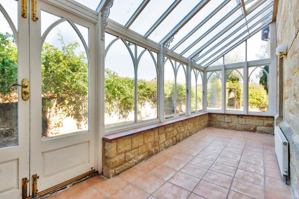 House in Tonbridge - More