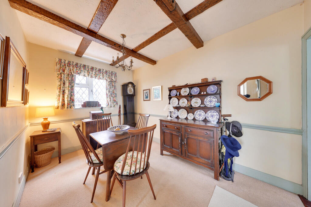 House in Orpington, Poverest, Ramsden - More